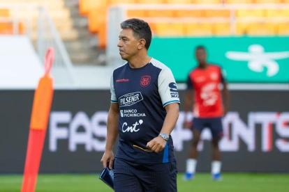 Marcelo Gallardo asumió el mando de Ecuador.