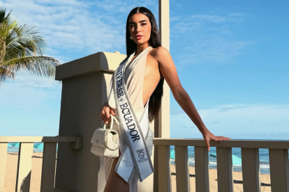 Dalia Bucaram, Miss Universo Ecuador 2026, participa en una actividad previa al certamen en Puerto Rico.