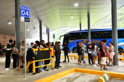 Las terminales terrestres de Guayaquil prevén un incremento de pasajeros durante el feriado por la Independencia de Guayaquil.