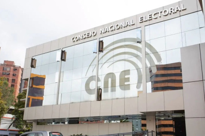 El CNE aprobó el manual para la promoción de las candidaturas al CPCCS.