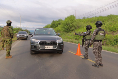 Un total de 2304 uniformados se desplegarán en Manabí durante el feriado octubrino