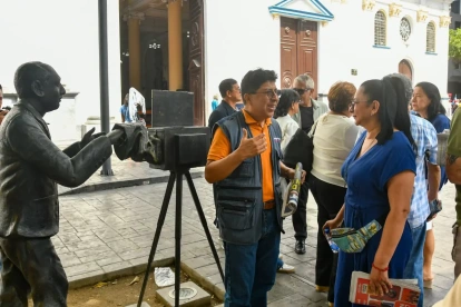 Nelson Tubay, quien fue editor de Diario EXPRESO y dedicó años a contar las historias de Guayaquil, también estuvo presente en la despedida de la edición impresa.