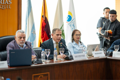 El directorio de la Cámara de Industrias de Guayaquil se reunió con el ministro de Energía, Juan Carlos Blum, el 24 de septiembre de 2026.