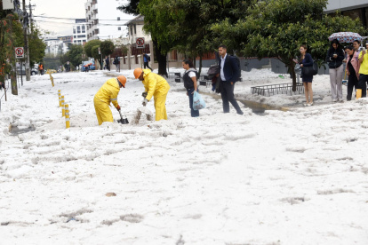 El pasado 8 de octubre de 2026 se registró una fuerte granizada en el norte de Quito