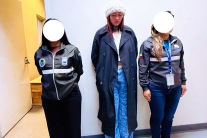 Colombiana fue detenida hoy con cocaína en el aeropuerto de Quito.