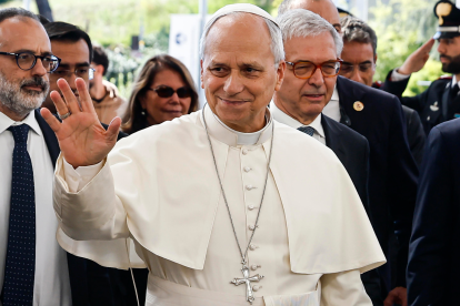 El papa León XIV a su ingreso al hospital Gemelli, en Roma, donde fue operado.