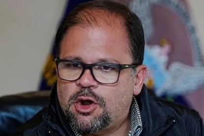 Detienen a funcionario por presuntos cobros de hasta $5.000 por empleos.