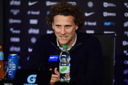 Diego Forlán, seleccionador interino de Uruguay.