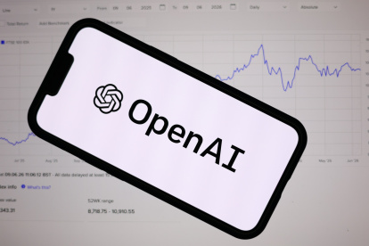 Fotografía del logotipo de OpenAI.