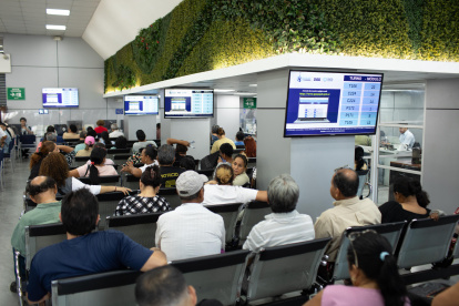 Guayaquil cuenta con ventanillas, quioscos y servicios digitales para facilitar la atención ciudadana.