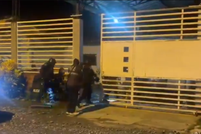 El ministro del Interior, John Reimberg, anunció la captura de cuatro presuntos integrantes de los Comandos de la Frontera durante la Operación Muralla.