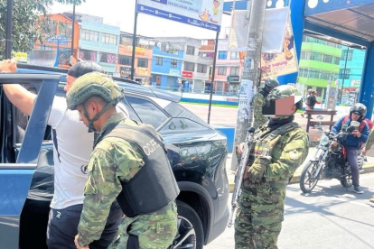El toque de queda regirá en Manabí, Guayas, Los Ríos, Esmeraldas y El Oro.