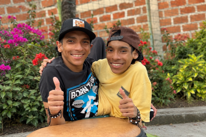 José Luis y José Armando Cevallos, conocidos como los siameses de Ecuador, fallecieron a los 27 años mientras permanecían en Colombia.