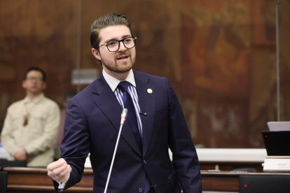 El asambleísta de ADN Luiggi García planteó una análisis sobre la construcción de una obra del Municipio de Quito.