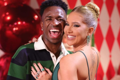 Vinicius junto a su ex pareja, Virginia Fonseca.