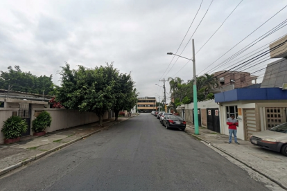 En este sector de Urdesa se denunció la tala de dos árboles.