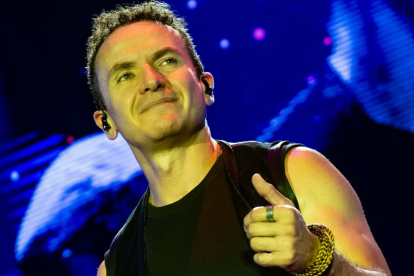 El cantante colombiano Fonseca durante su reciente presentación, el 9 de octubre de 2026, en Guayaquil.