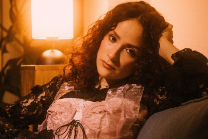 Michelle Espinosa para su nueva etapa musical.