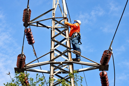 La Empresa Eléctrica Quito realizará trabajos de mantenimiento en Sangolquí y Tumbaco durante la madrugada del 17 de octubre.