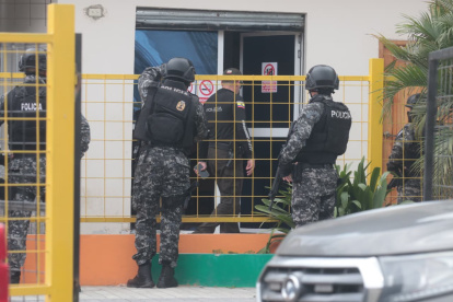 El ataque armado se registró en un billar ubicado junto a la plazoleta central de Puerto El Morro.