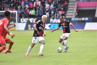 Independiente del Valle visita a Macará en la LigaPro 2026.
