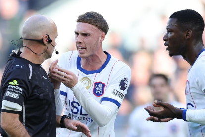Cole Palmer y Moisés Caicedo en el Chelsea.