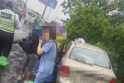 El vehículo involucrado en el accidente de tránsito registrado en la vía Perimetral.