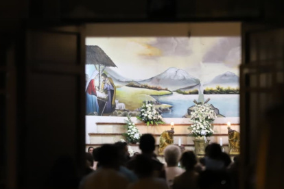 El cuerpo del sacerdote Patricio Sánchez fue trasladado este lunes 19 de octubre desde Guayaquil hacia Cuenca