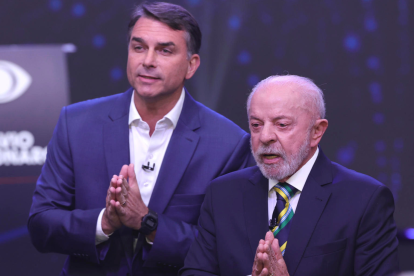 Primer debate presidencial, marcado por acusaciones cruzadas y momentos de tensión antes de la segunda vuelta electoral en Brasil.