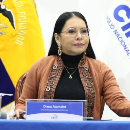 El Consejo Nacional Electoral, presidido por Diana Atamaint, resolvió adelantar las elecciones seccionales por una alerta climática de la Secretaría de Riesgos.