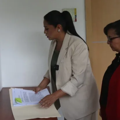 La prefecta de Pichincha, Paola Pabón, presentó la demanda de inconstitucionalidad en contra del reglamento del Cootad.