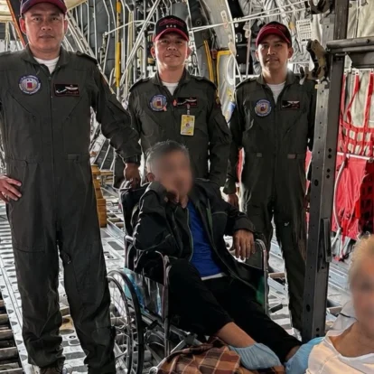 Tres adultos mayores ecuatorianos fueron repatriados desde Venezuela tras el terremoto.