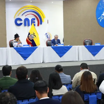 El Pleno del CNE resolvió las impugnaciones a vocales de las juntas electorales de Los Ríos y Loja y aprobó la actualización de la organización territorial para los comicios de 2027.