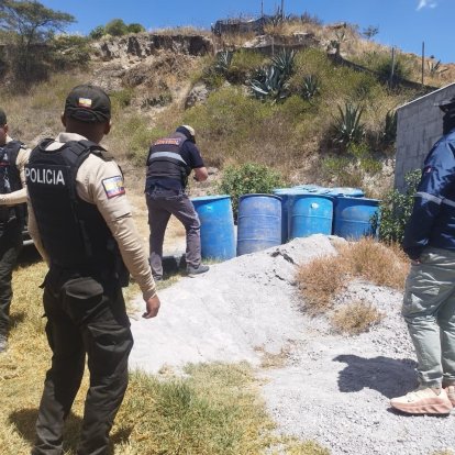 Los operativos que las autoridades realizan en el sector de la minería en Ecuador.

UNA PLANTA CLANDESTINA DE PROCESAMIENTO ARTESANAL DE MATERIAL AURÍFERO FUE DESCUBIERTA EN EL SECTOR BELLAVISTA DE CALDERÓN