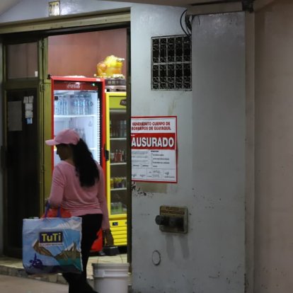 El operativo se realizó en un inmueble ubicado en las calles Chiriboga y Chile, en pleno sector Bahía de Guayaquil.