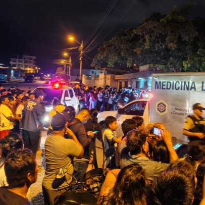 En el barrio La Crucita en la ciudad de Santa Elena dos personas fueron asesinadas cuando viajaban en un taxi
