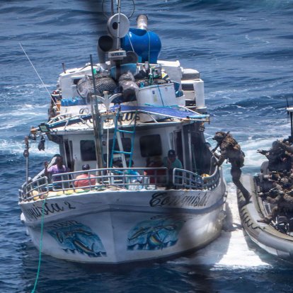 Fuerzas del Cuerpo de Marines de los Estados Unidos interceptaron al barco Conquista II.