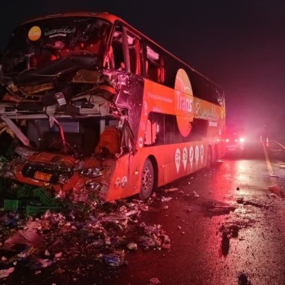 Choque bus-camión deja 15 heridos en Balzar; ocurrió el 26 de septiembre en Guayas.