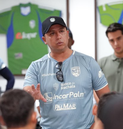 Juan Pablo Buch cambia de rumbo: dejó Libertad y asumió como nuevo entrenador de Orense SC.
