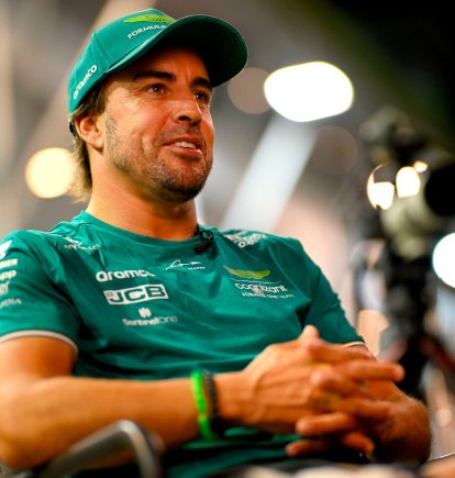 Alonso estuvo fuera unos años y volvió a la F1 con Aston Martin.