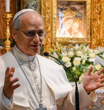 León XIV en el santuario de la Virgen del Buen Consejo en Genazzano