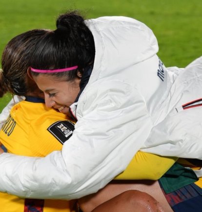 Las jugadoras ecuatorianas celebraron con lágrimas en los ojos por el pase al repechaje.