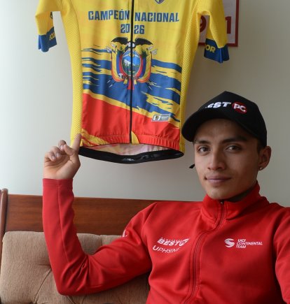 El ciclista Kevin Navas se quedó con el título nacional de ruta, superando a ciclistas más experimentados como Jhonatan Narváez, Jonathan Caicedo y Byron Guamá, entre otros