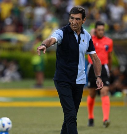 El entrenador argentino Gustavo Costas es el principal candidato a reemplazar a Tiago Nunes en la dirección técnica de Liga de Quito.