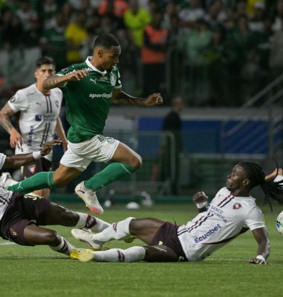 Por las semifinales de la Copa Libertadores del año anterior, Liga de Quito perdió 4-0 en el campo de Palmeiras y quedó eliminado del torneo. Hoy, los albos quieren cobrar revancha sobre el Verdao.