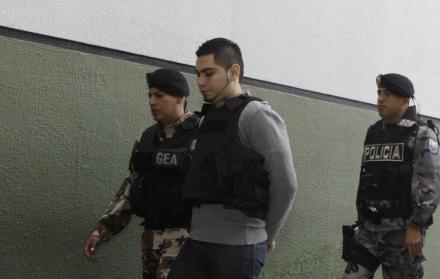 Imágenes de David Piña siendo trasladado por la policía en septiembre de 2013.