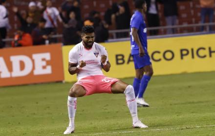 Los goles albos fueron conseguidos por Rodrigo Aguirre a los 50 minutos y Cristian Martínez Borja a los 77.