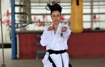 Jacqueline Factos karate Ecuador