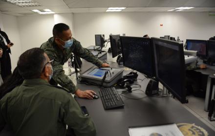 Las FF. AA realizan el monitoreo del espacio aéreo y de las amenazas que se presenten.