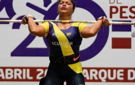 Alexandra Escobar pesas Ecuador